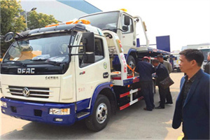 兴平汽车道路救援拖车价格